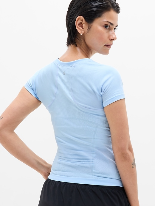 Image number 2 showing, Momentum Seamless Tee