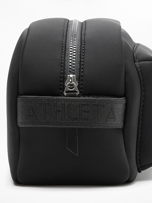 Image number 5 showing, Diem Dopp Kit