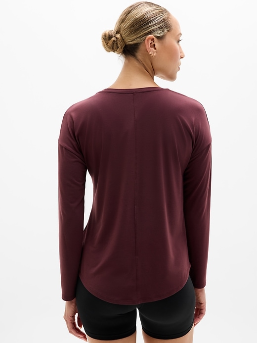 Image number 2 showing, Move With Ease Top