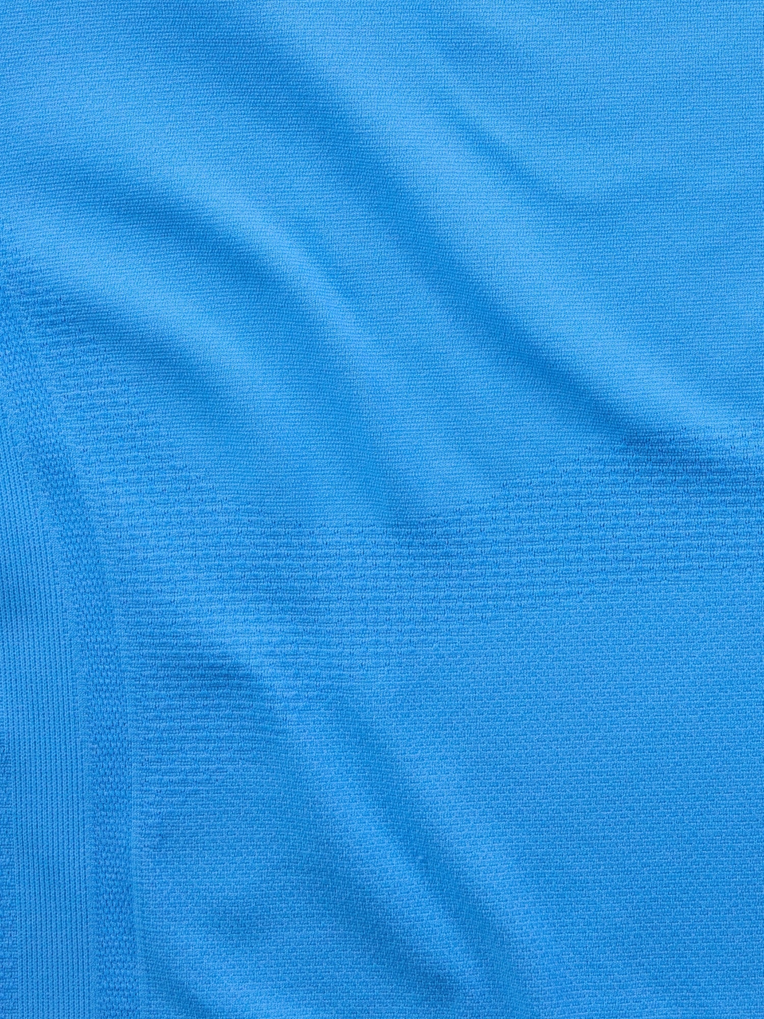Momentum Flex Crop Top