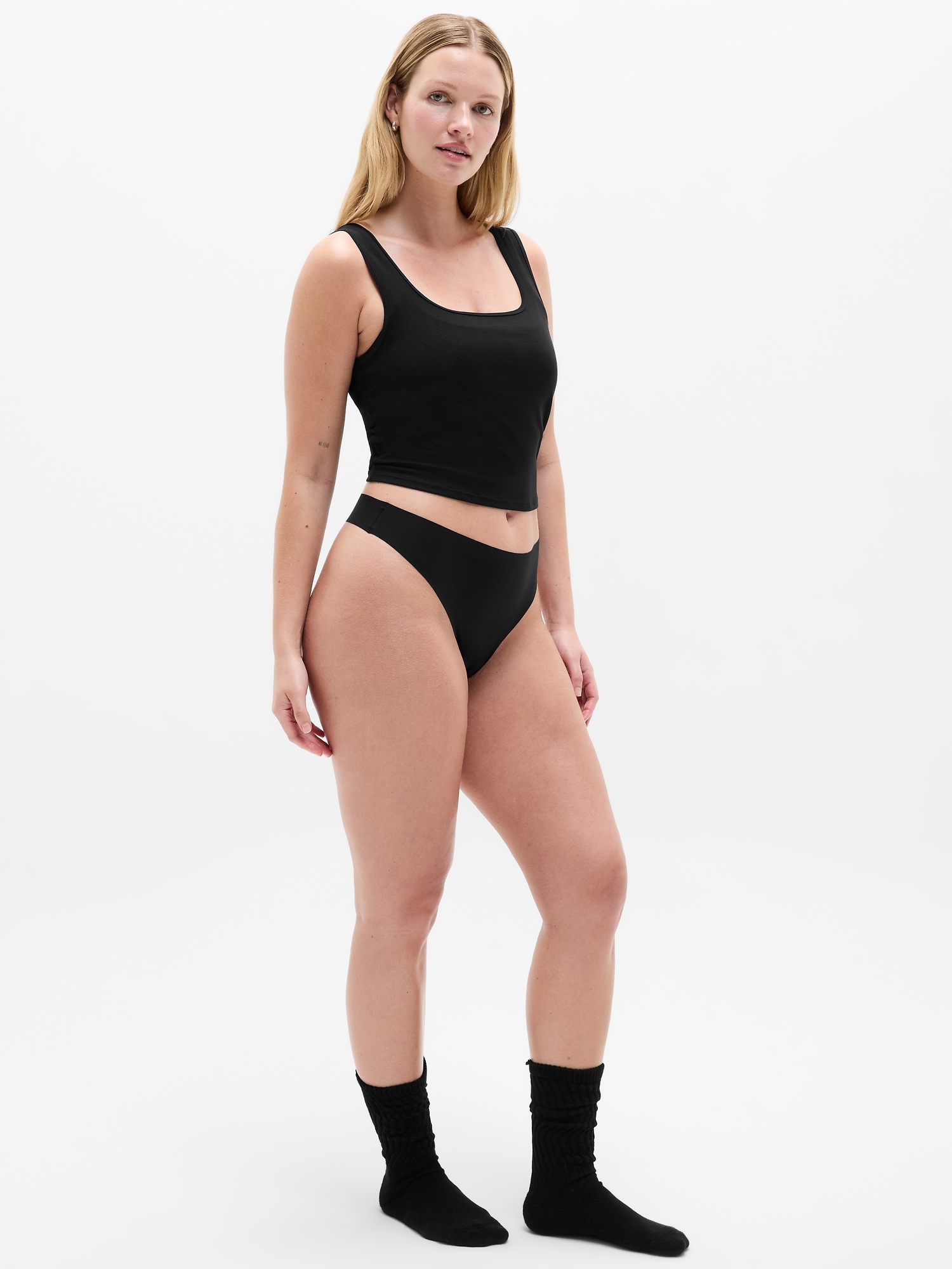 Sleek Form No Show Thong Underwear