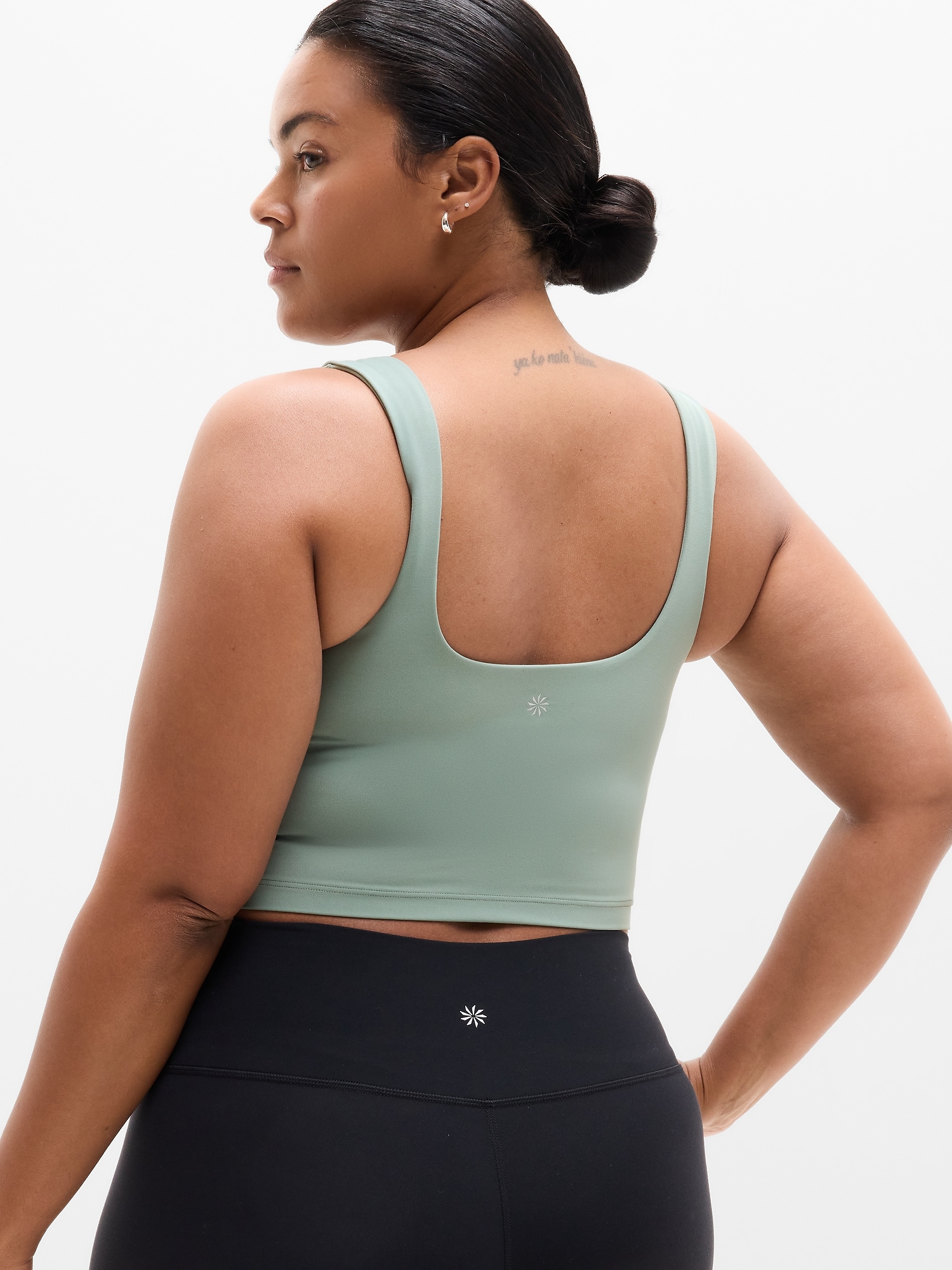 Transcend Square Neck Crop Sports Bra D-DD - Green - View 41
