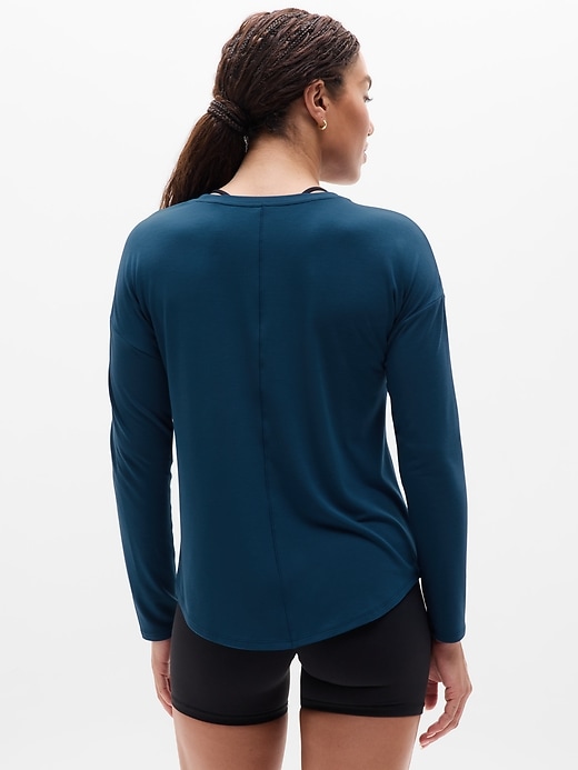 Image number 3 showing, Move With Ease Top