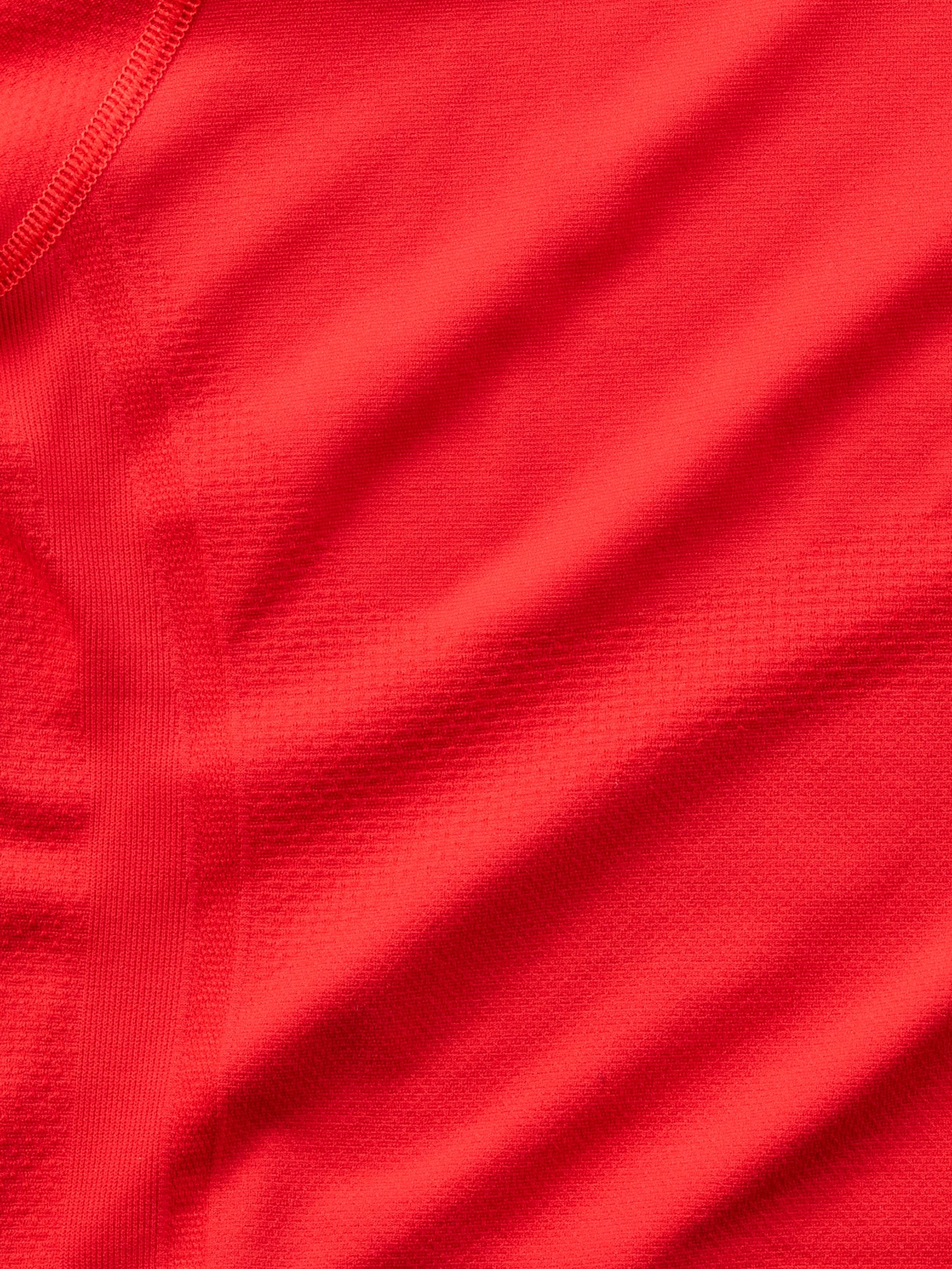 Momentum Flex Crop Top