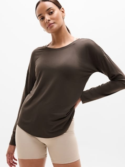 Move With Ease Top