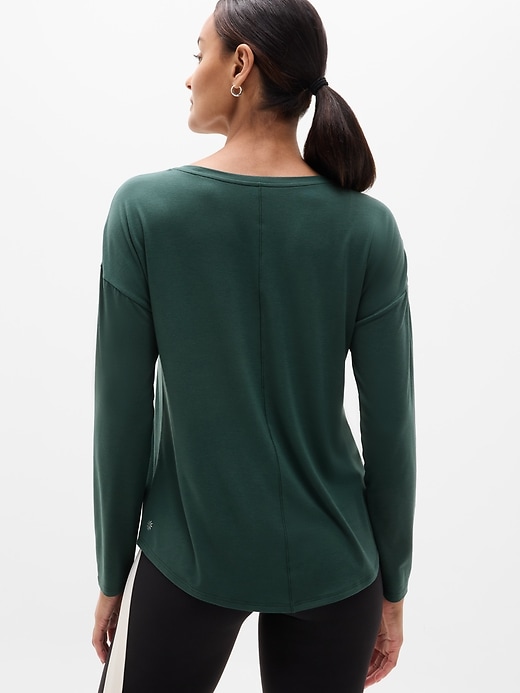 Image number 3 showing, Move With Ease Top