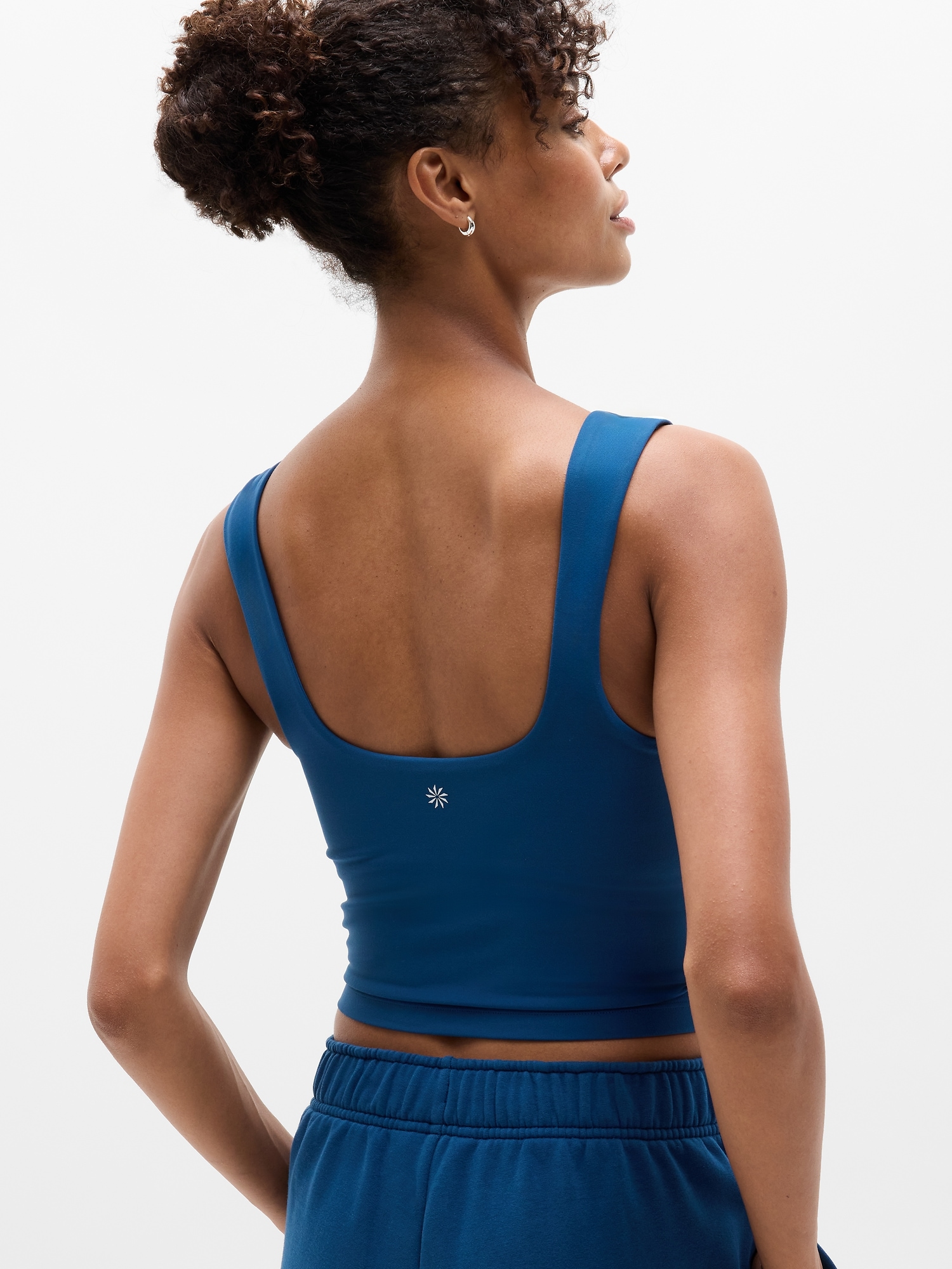Transcend Square Neck Crop Sports Bra D-DD
