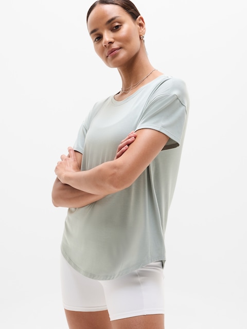 Move With Ease Tee - Vera