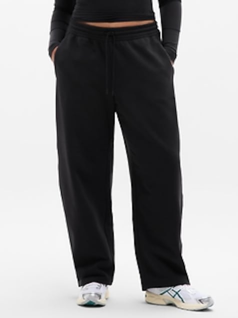 Forever Fleece Mid Rise Barrel Pant