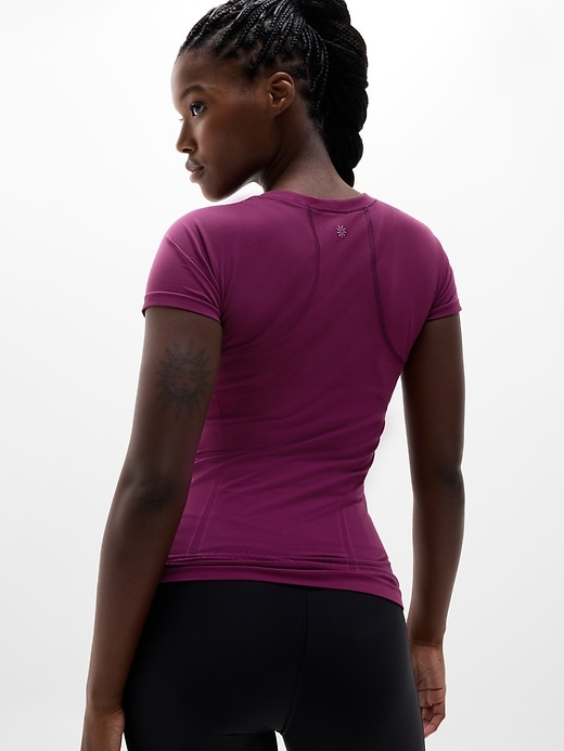 Image number 5 showing, Momentum Seamless Tee