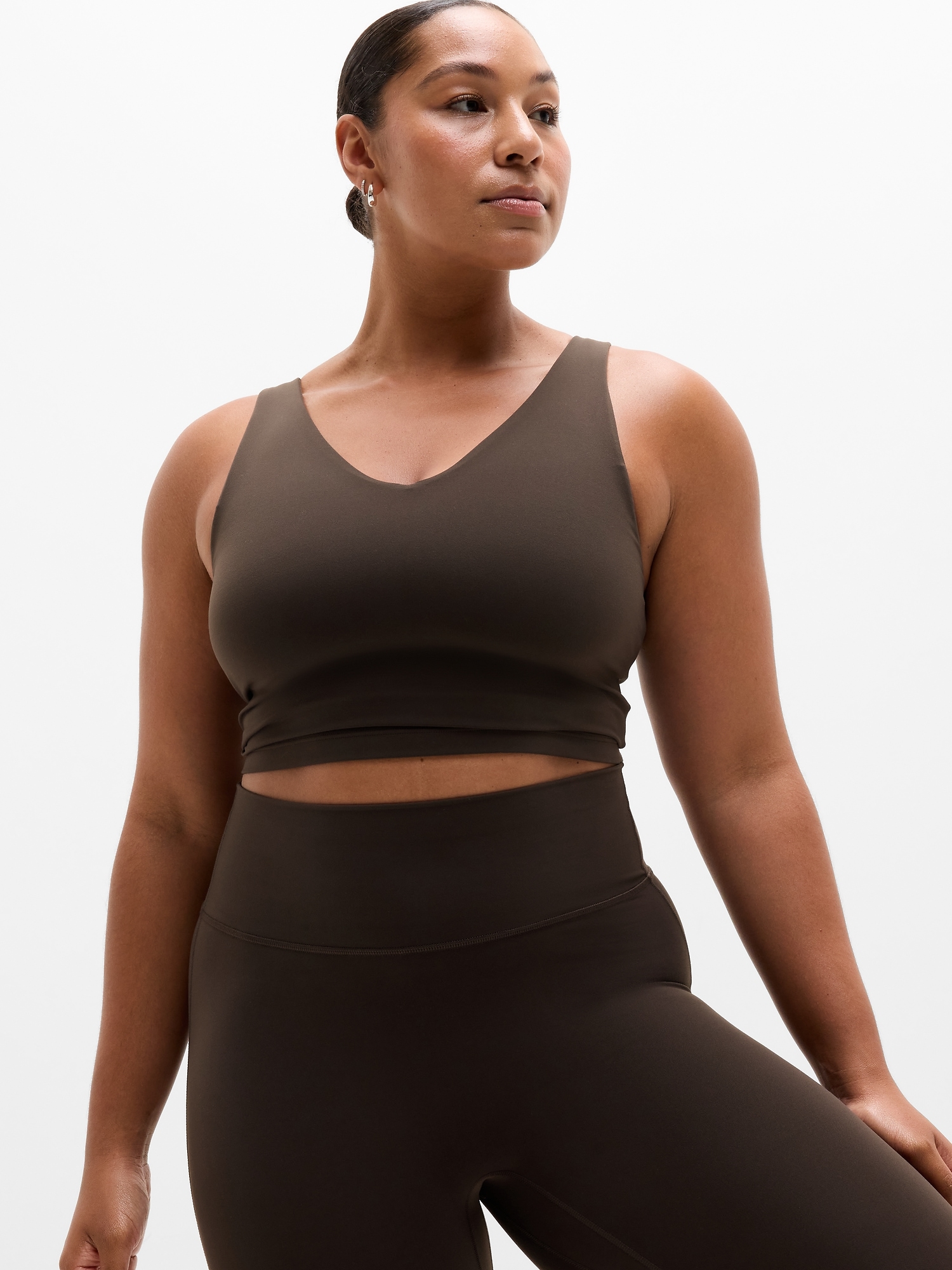 Athleta Transcend V-neck Crop Sports Bra D-dd In Brown