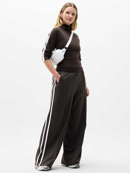 Image number 5 showing, Renew Seamless Mock Neck Top