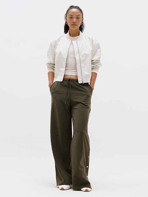 MVP Mid Rise Snap Pant | Athleta