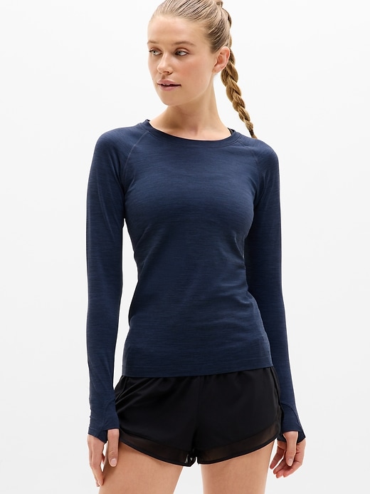 Image number 1 showing, Momentum Seamless Top
