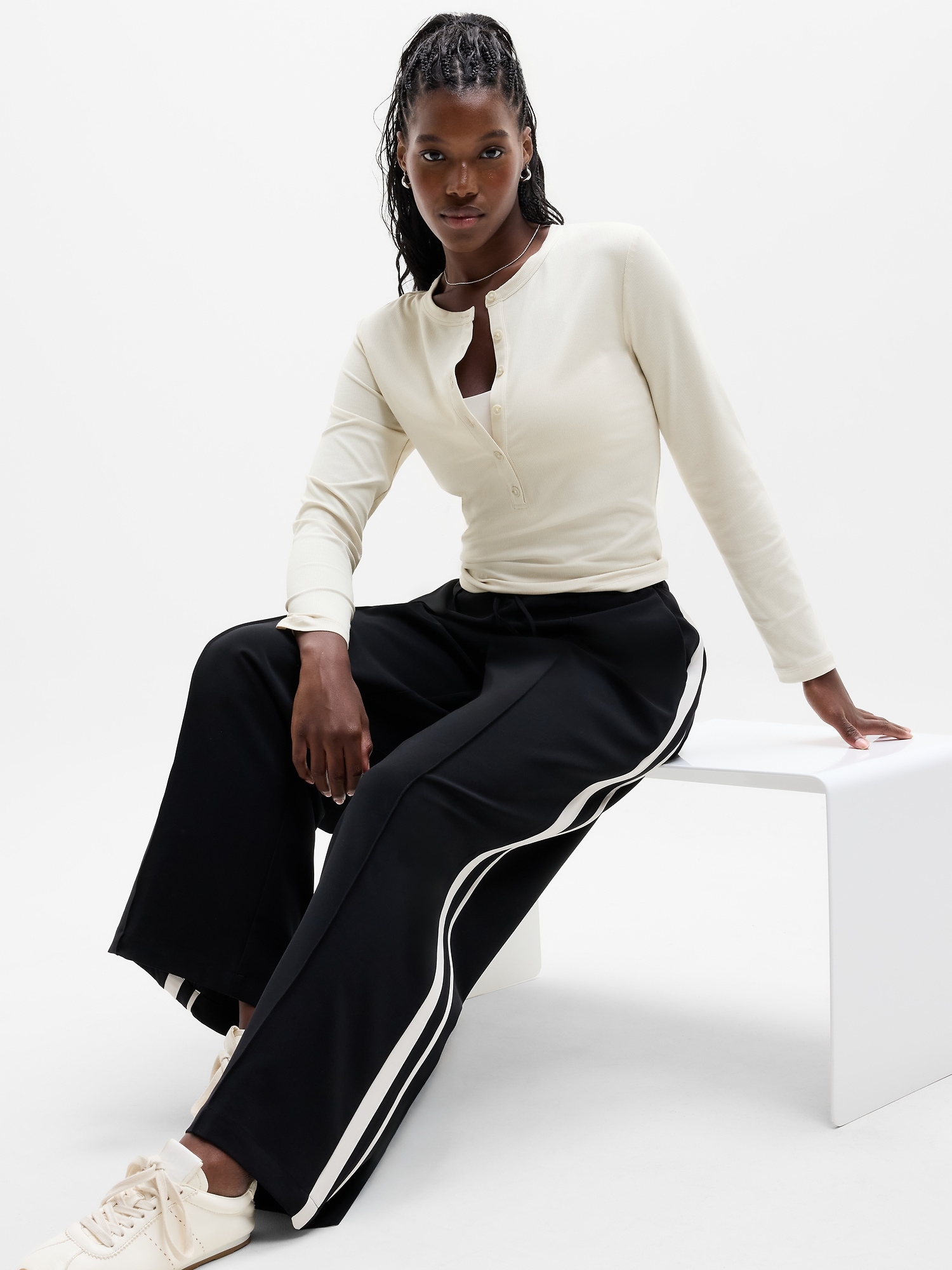 Signature Rib Long Sleeve Henley Top