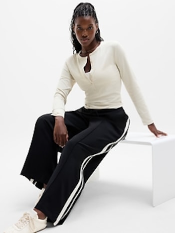 Signature Rib Long Sleeve Henley Top