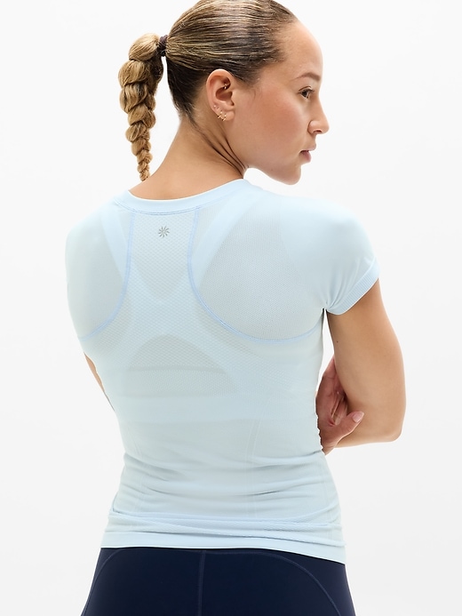 Image number 3 showing, Momentum Seamless Tee