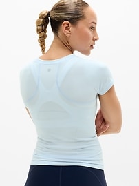 Image number 3 showing, Momentum Seamless Tee