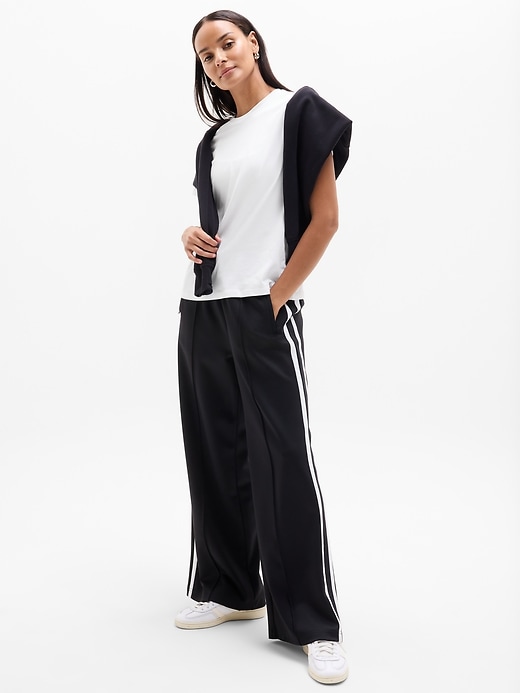 Image number 2 showing, Favorite Cotton Classic Tee