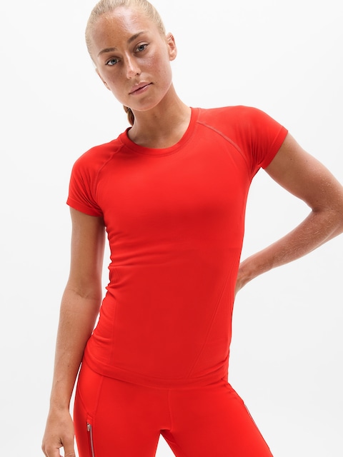 Momentum Seamless Tee - Cardinal