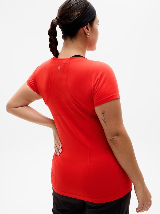 Image number 5 showing, Momentum Seamless Tee