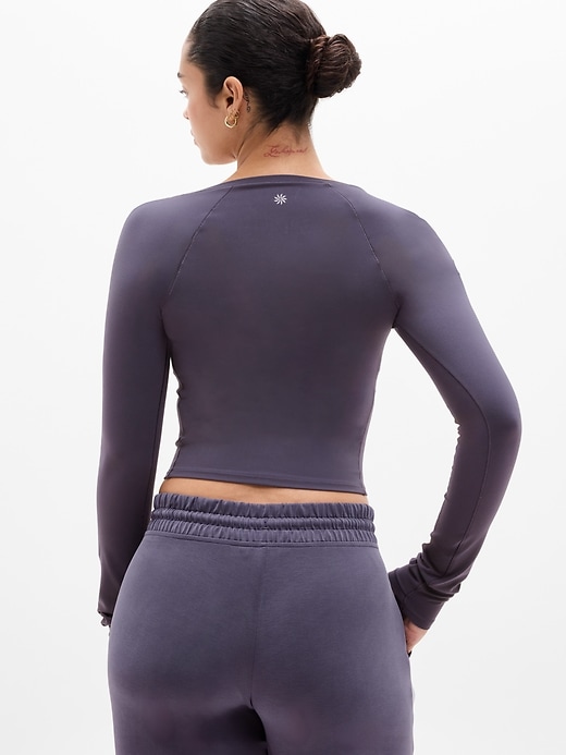 Image number 2 showing, Transcend Top