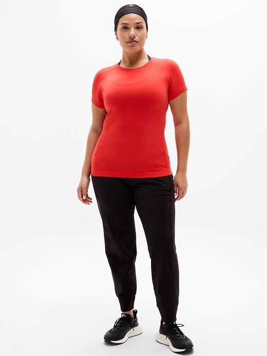 Image number 4 showing, Momentum Seamless Tee