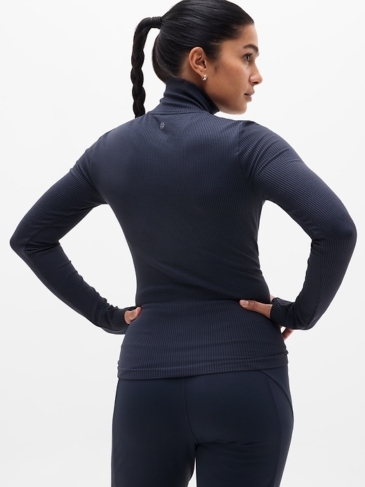Image number 3 showing, Flurry Seamless Henley