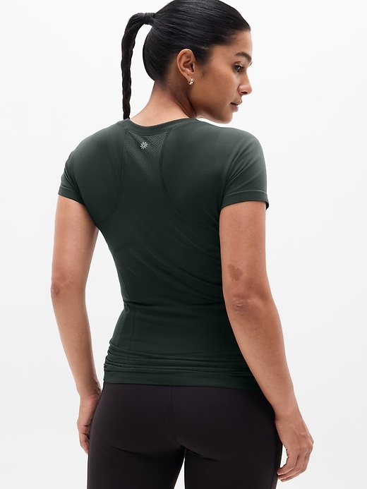 Image number 2 showing, Momentum Seamless Tee