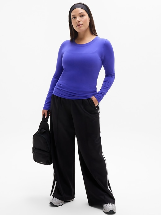 Image number 5 showing, Renew Seamless Crewneck Top
