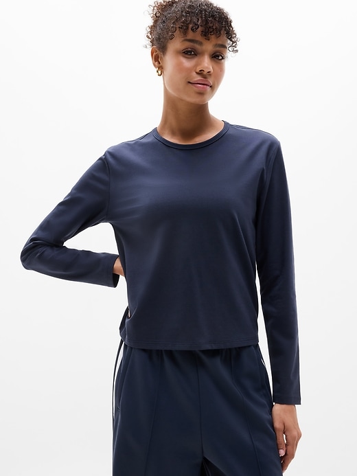 Image number 1 showing, Essential Top
