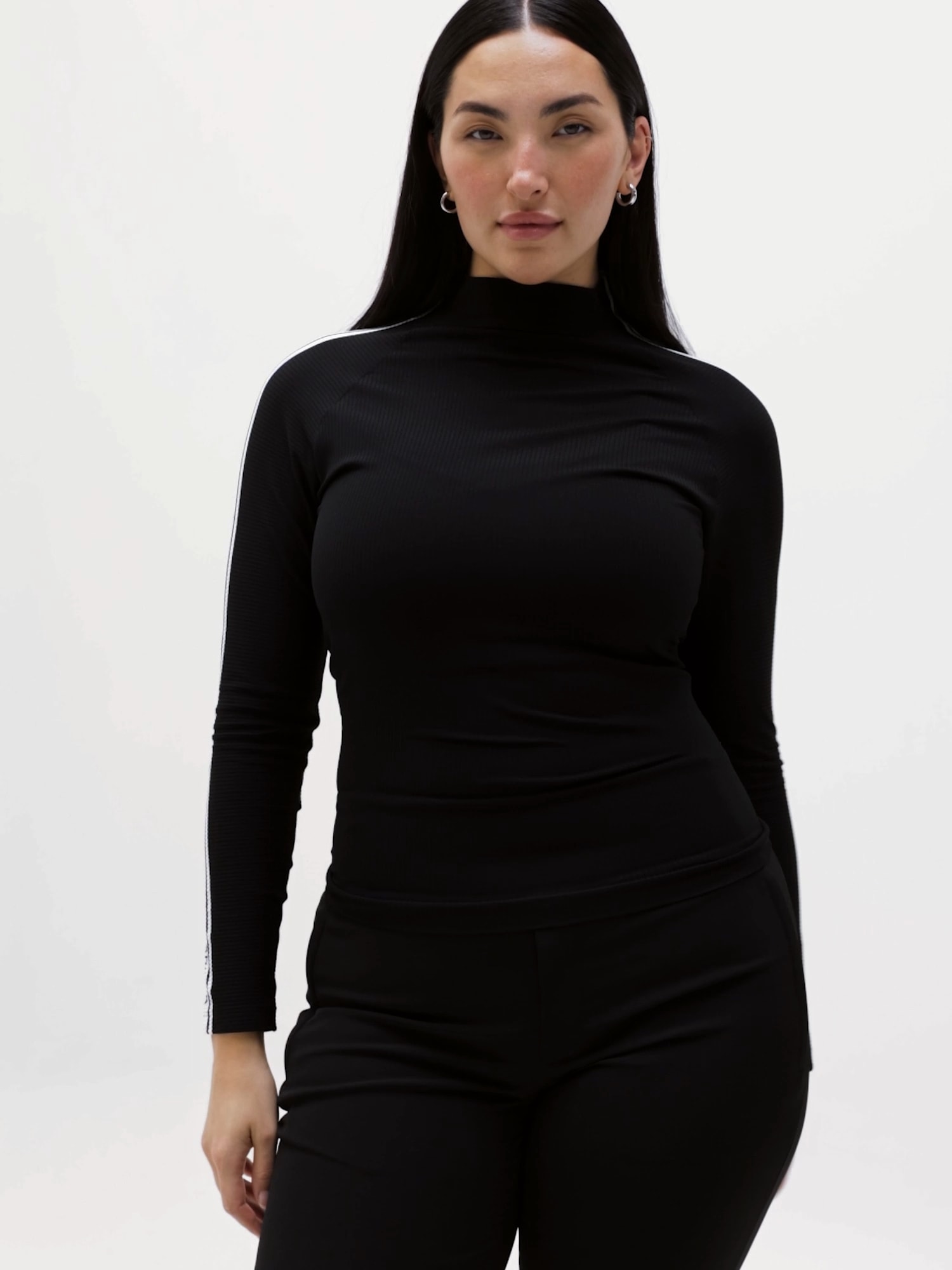 Renew Seamless Mock Neck Stripe Logo Top