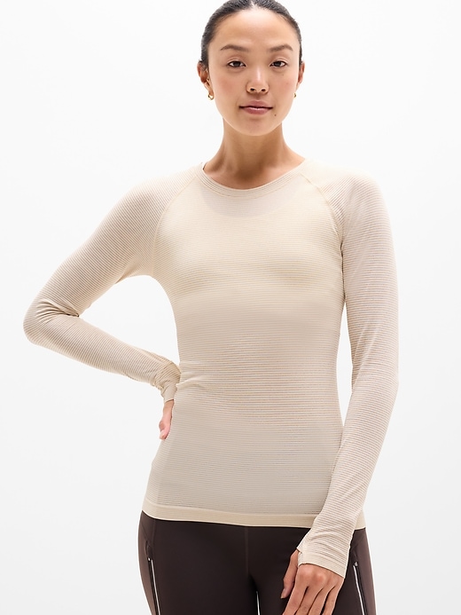 Image number 1 showing, Momentum Seamless Top