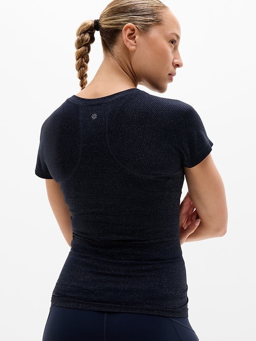 Image number 2 showing, Momentum Seamless Tee