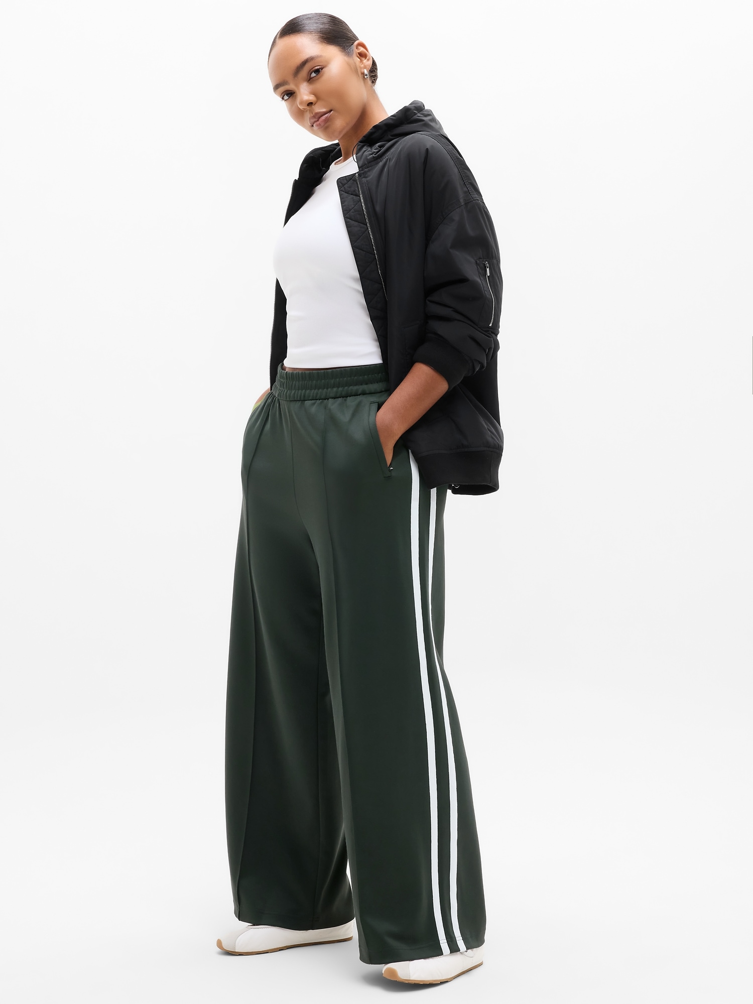 Tempo Mid Rise Wide Leg Track Pant