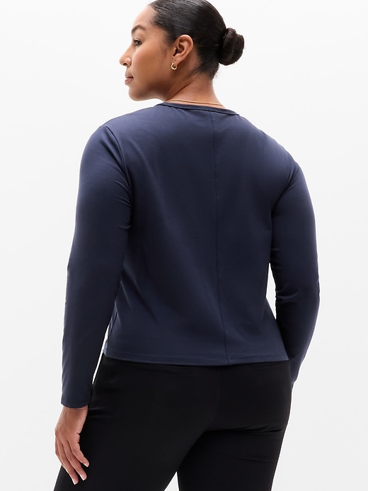 Image number 6 showing, Essential Top