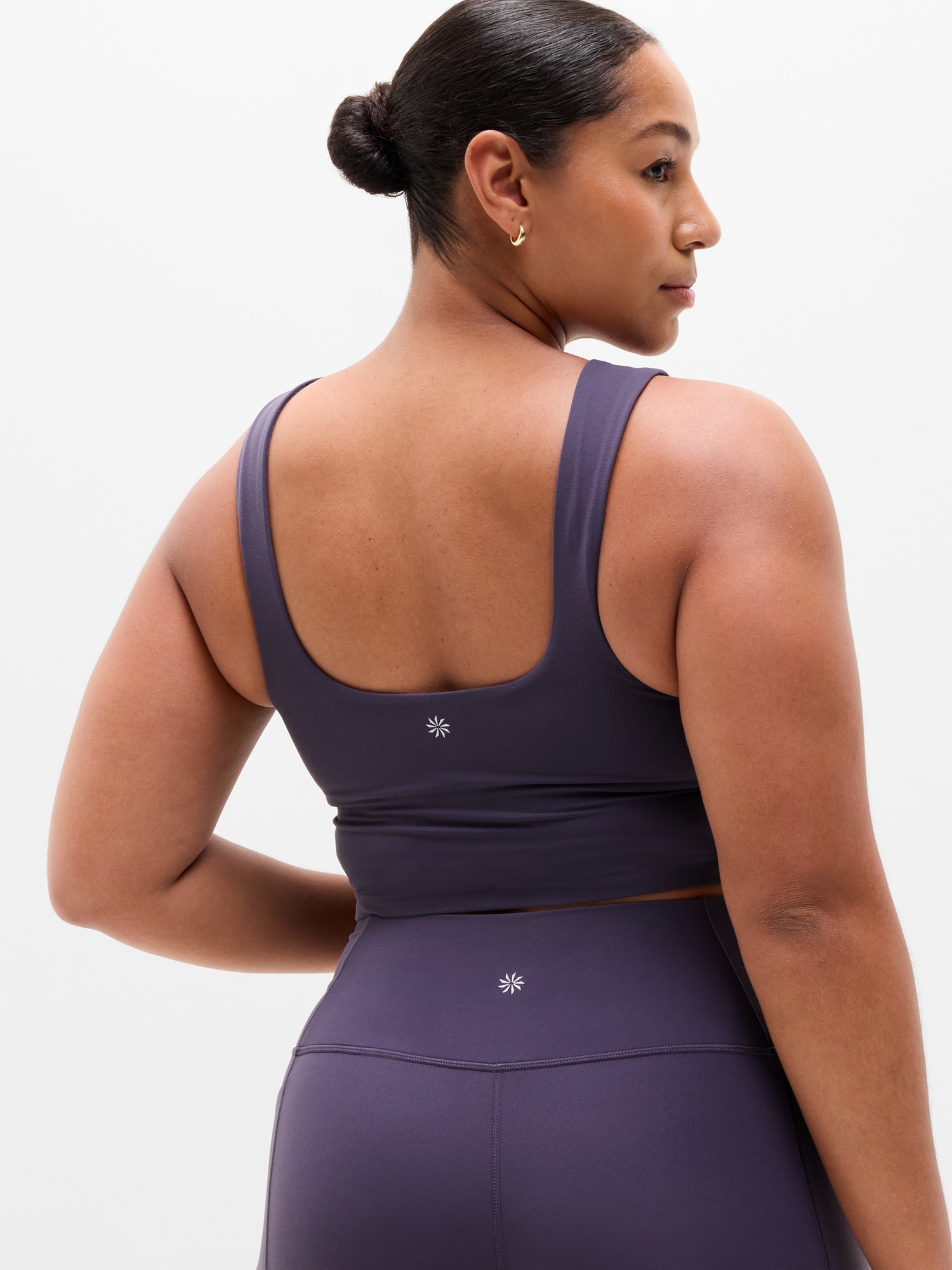 Transcend Square Neck Crop Sports Bra D-DD