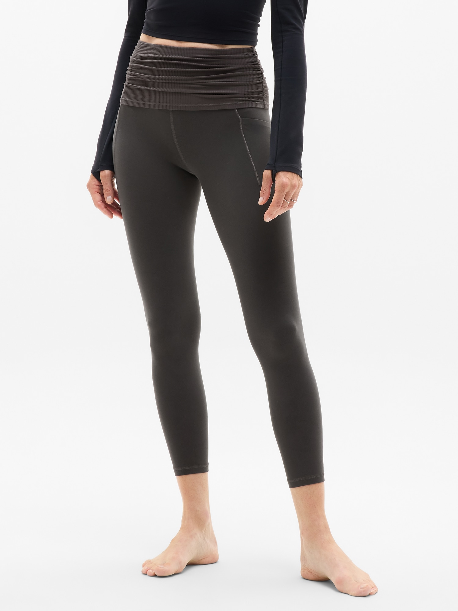 Salutation Stash Fold Over 7/8 Legging