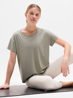 Move With Ease Tee - Green - image 2
