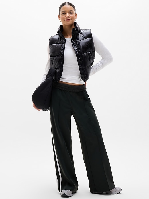 Image number 2 showing, Foundation Slim Top