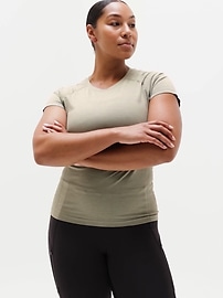 Athleta Momentum Flex Tee - Green (Willow Heather)