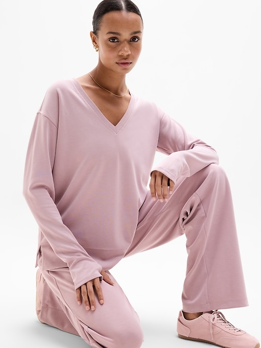 Image number 2 showing, Seasoft V Neck Sweatshirt