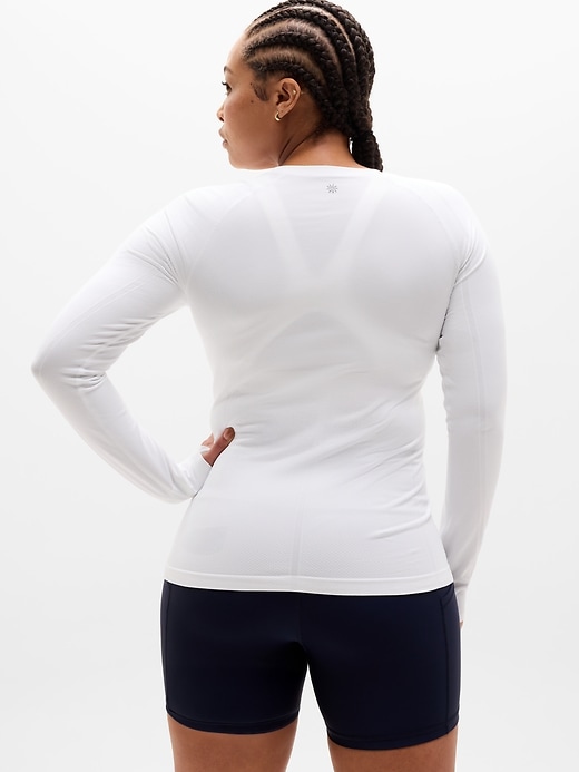 Image number 6 showing, Momentum Flex Top