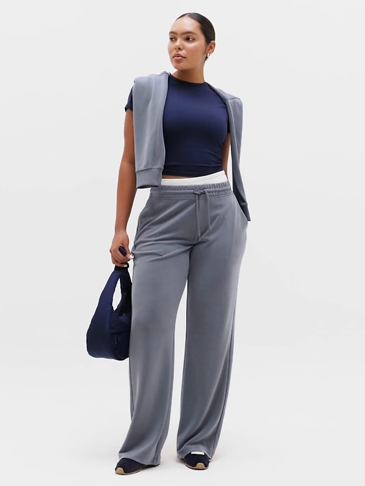 Seasoft Mid Rise Straight Pant | Athleta