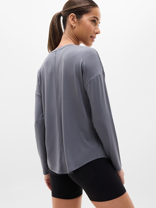 Image number 3 showing, Move With Ease Top