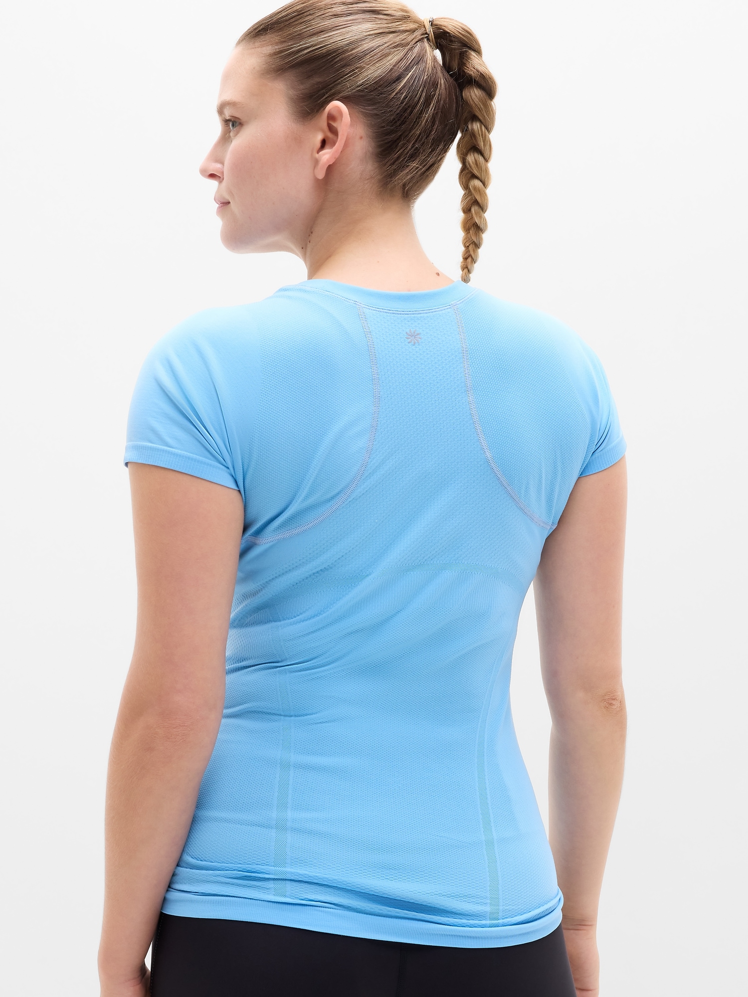 Momentum Seamless Tee