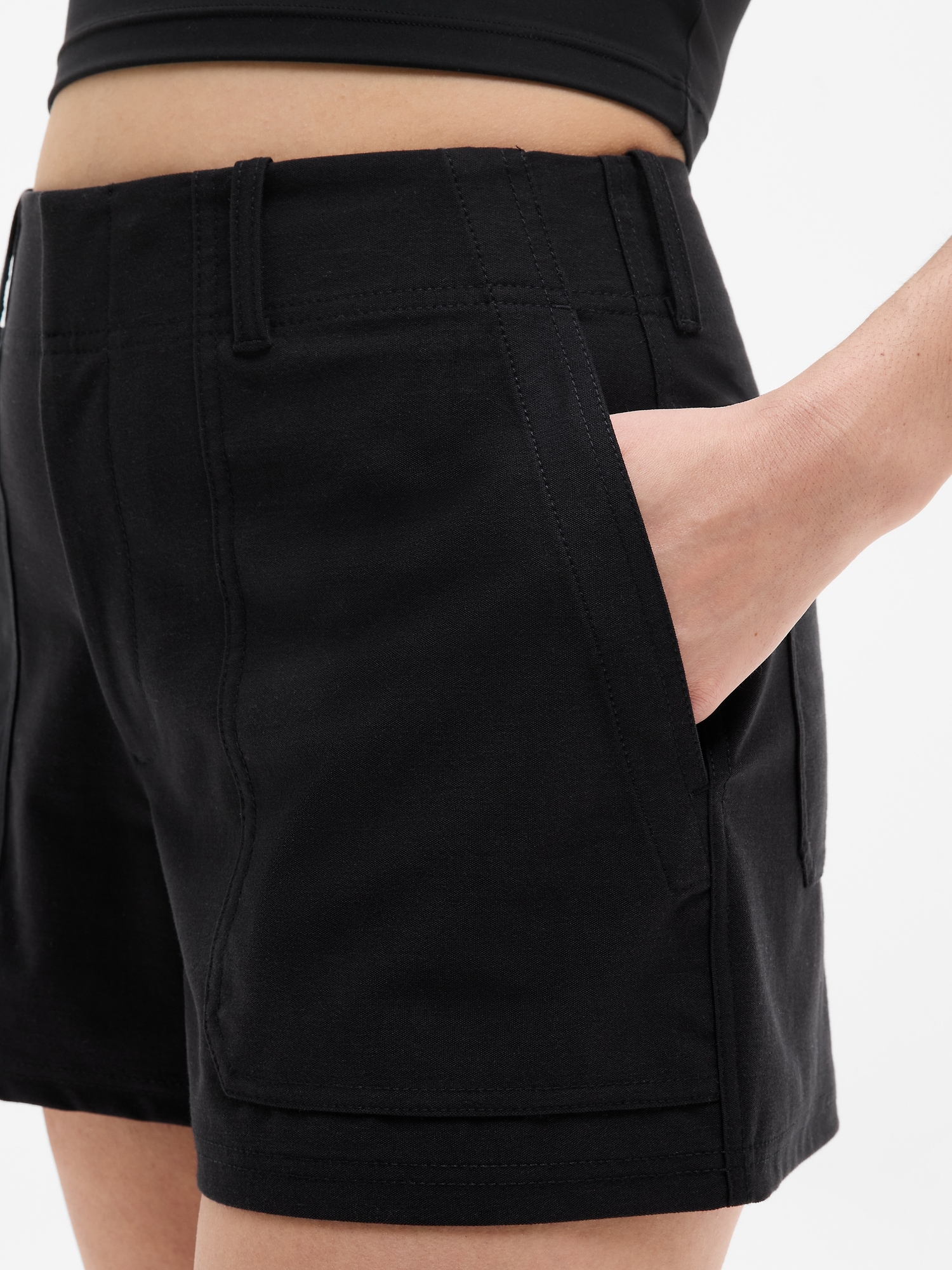 Skyline High Rise Tailored 4" Short