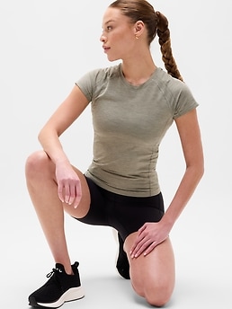 Momentum Flex Tee - Green - image 4
