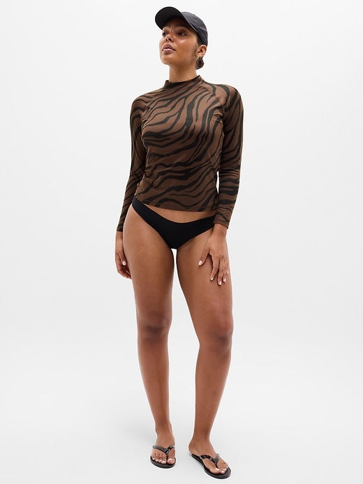 Image number 4 showing, North Point Rashguard