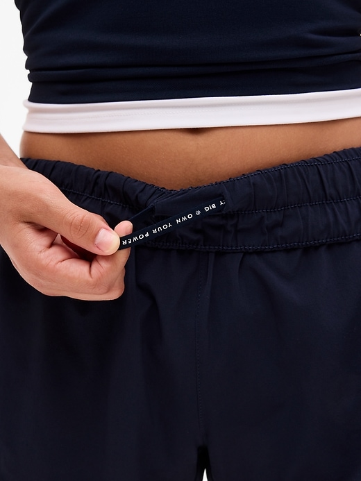 Image number 4 showing, Athleta Girl Run Free 2.5" Short